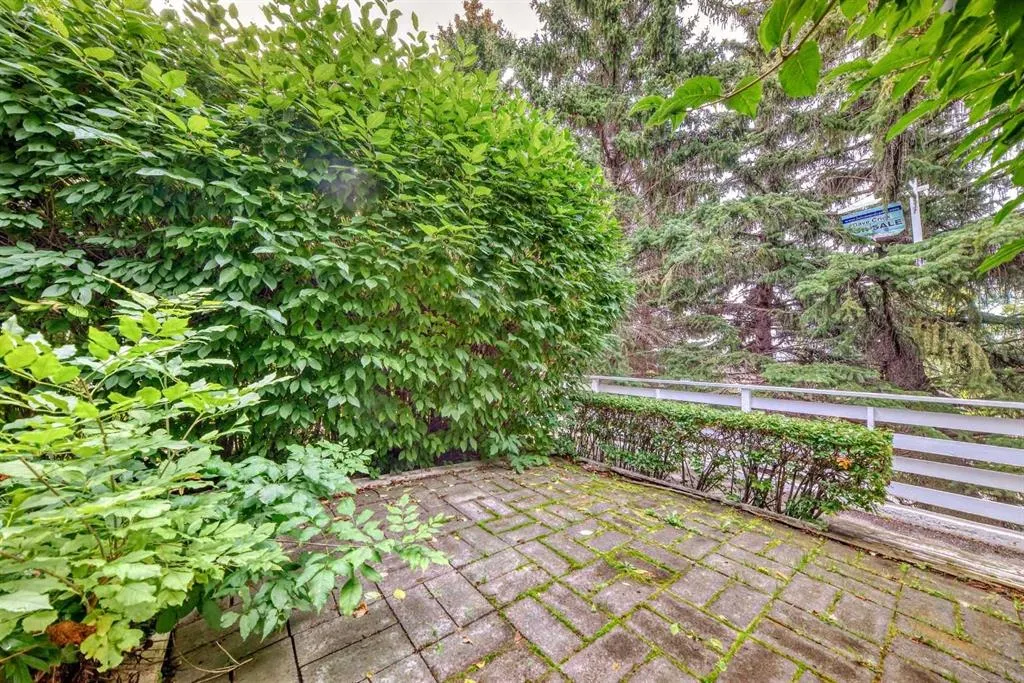 5400 dalhousie Drive NW, #5