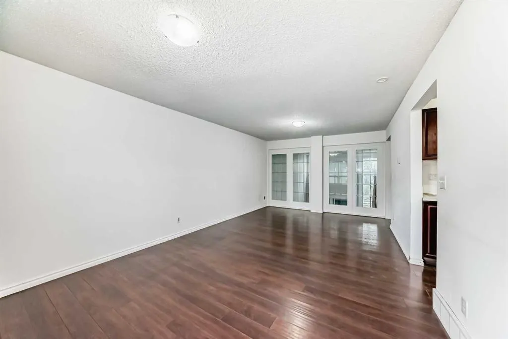 5400 dalhousie Drive NW, #5