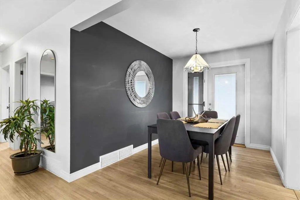 23 Moncton Road NE
