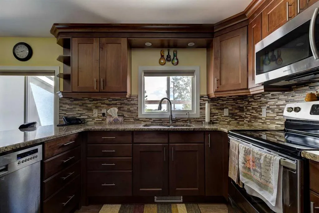 255244 Range Road 282