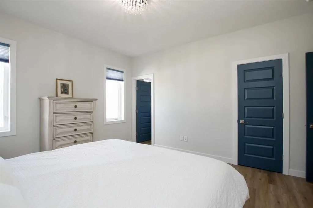 7 Thayer Close