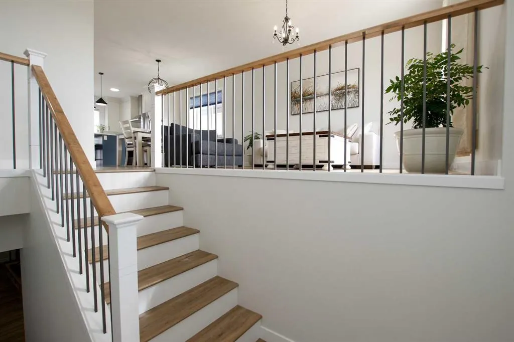 7 Thayer Close