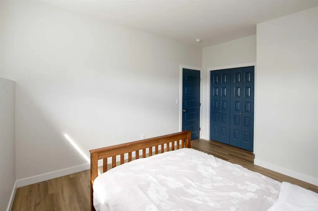7 Thayer Close