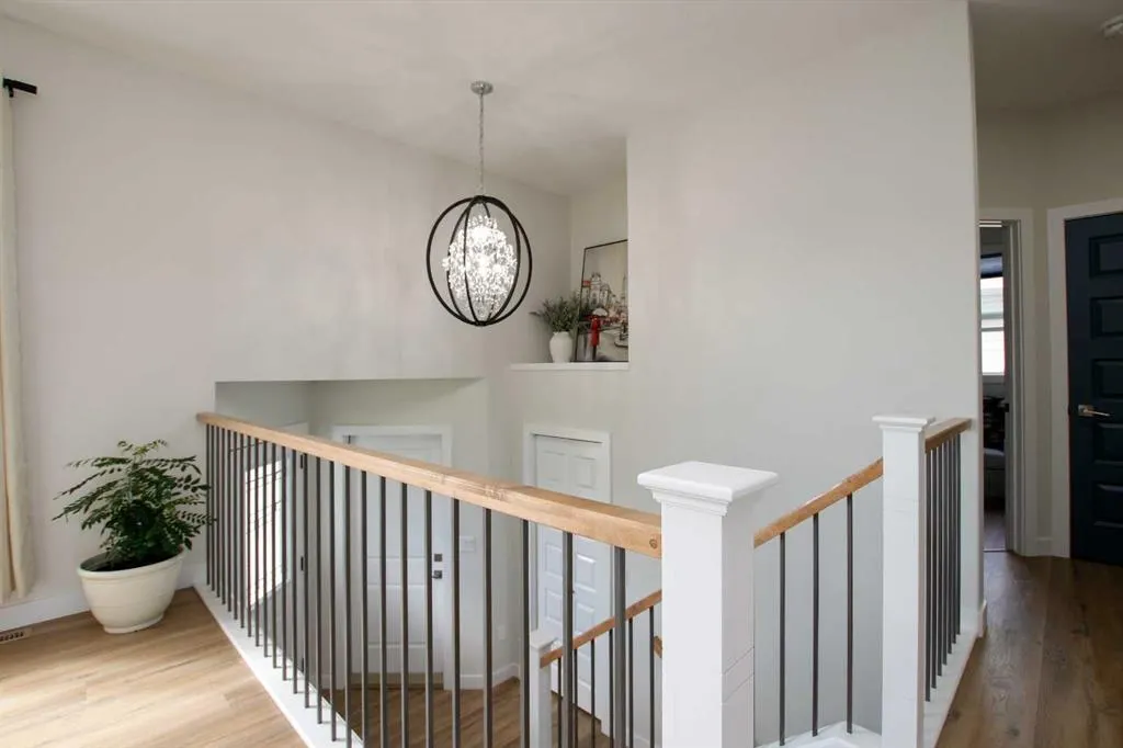 7 Thayer Close