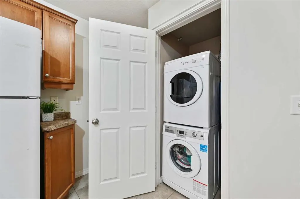 1110 17 Street SW, #401