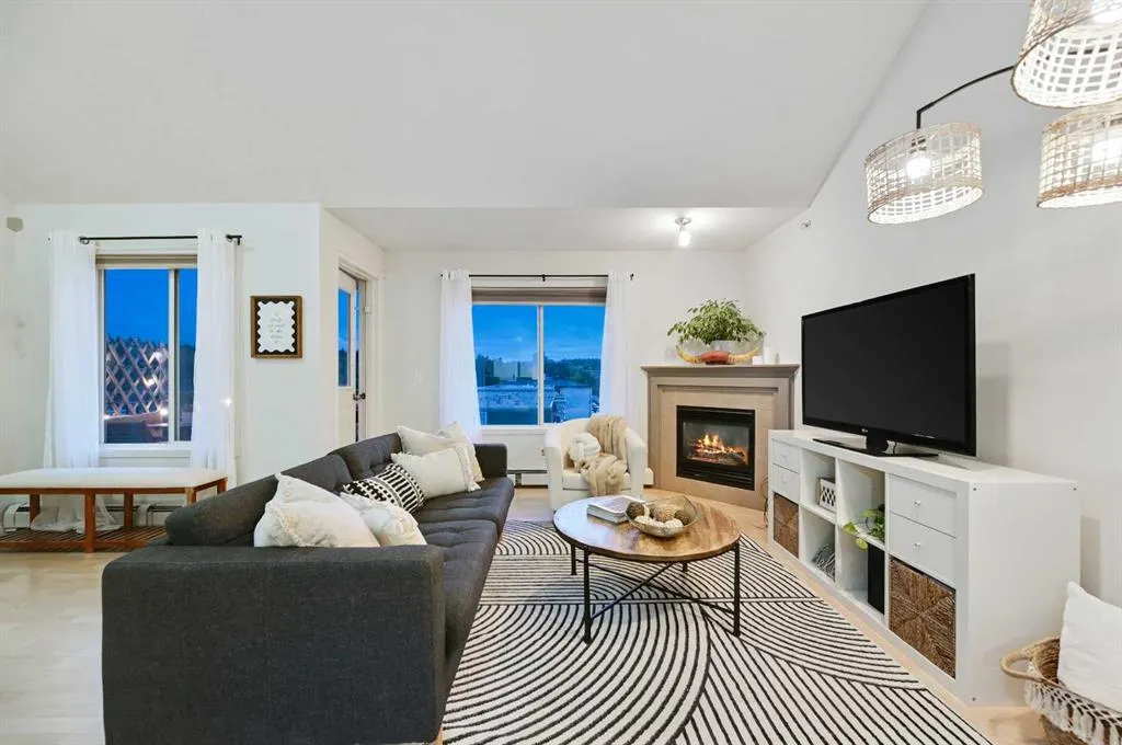 1110 17 Street SW, #401