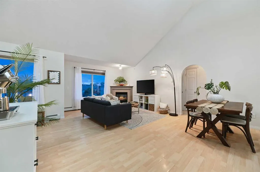 1110 17 Street SW, #401