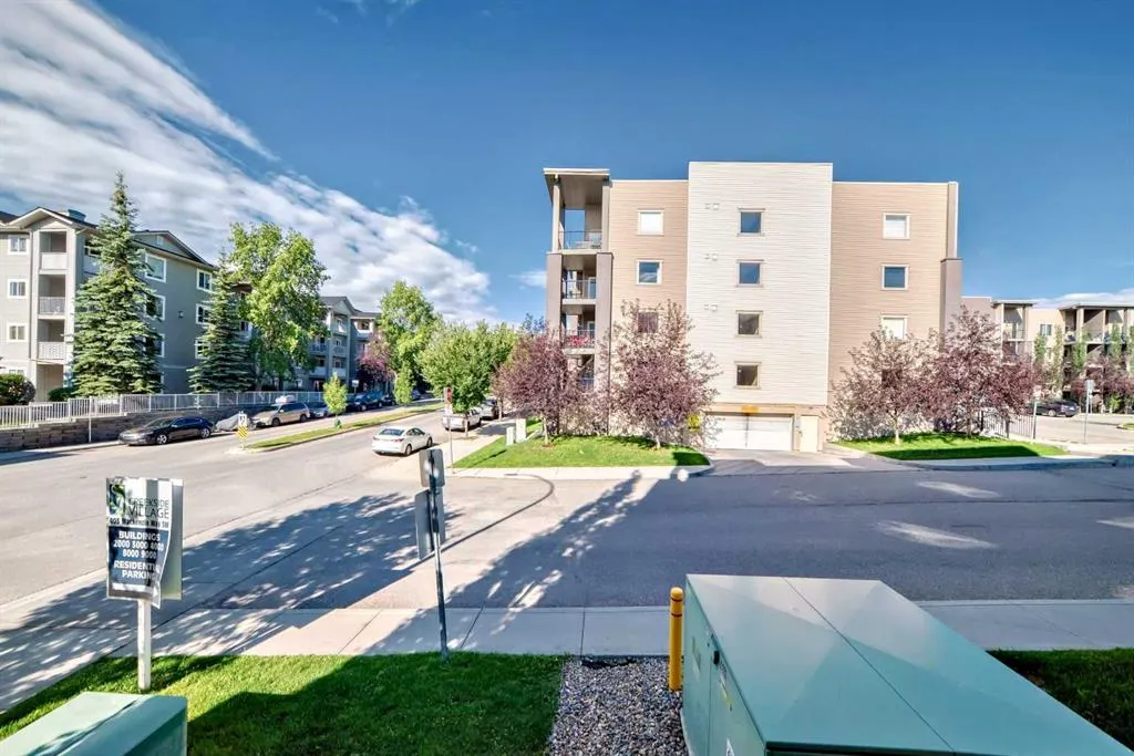 403 Mackenzie Way SW, #9113