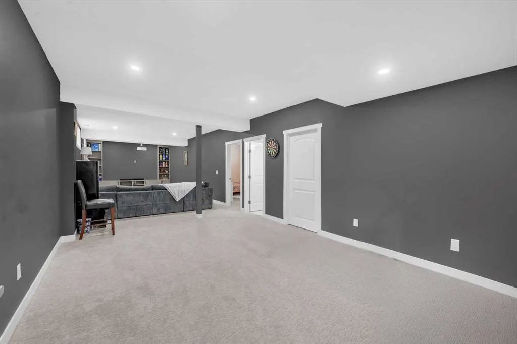 342 Hillcrest Circle SW