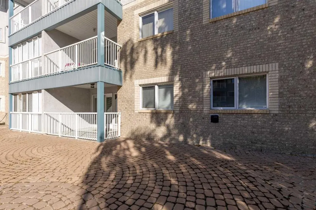 75 1 Avenue S, #120