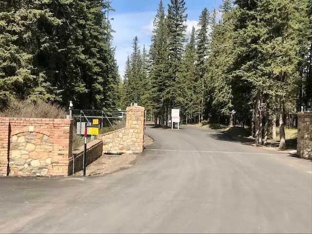 3 Timber Crescent
