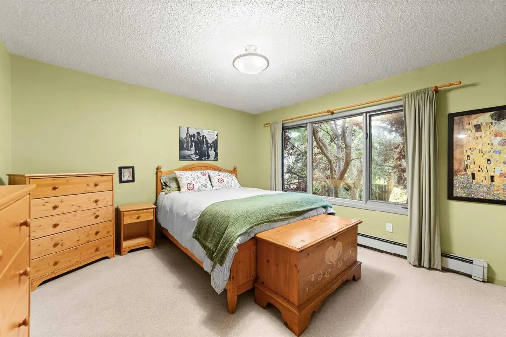 25 Westheights Drive
