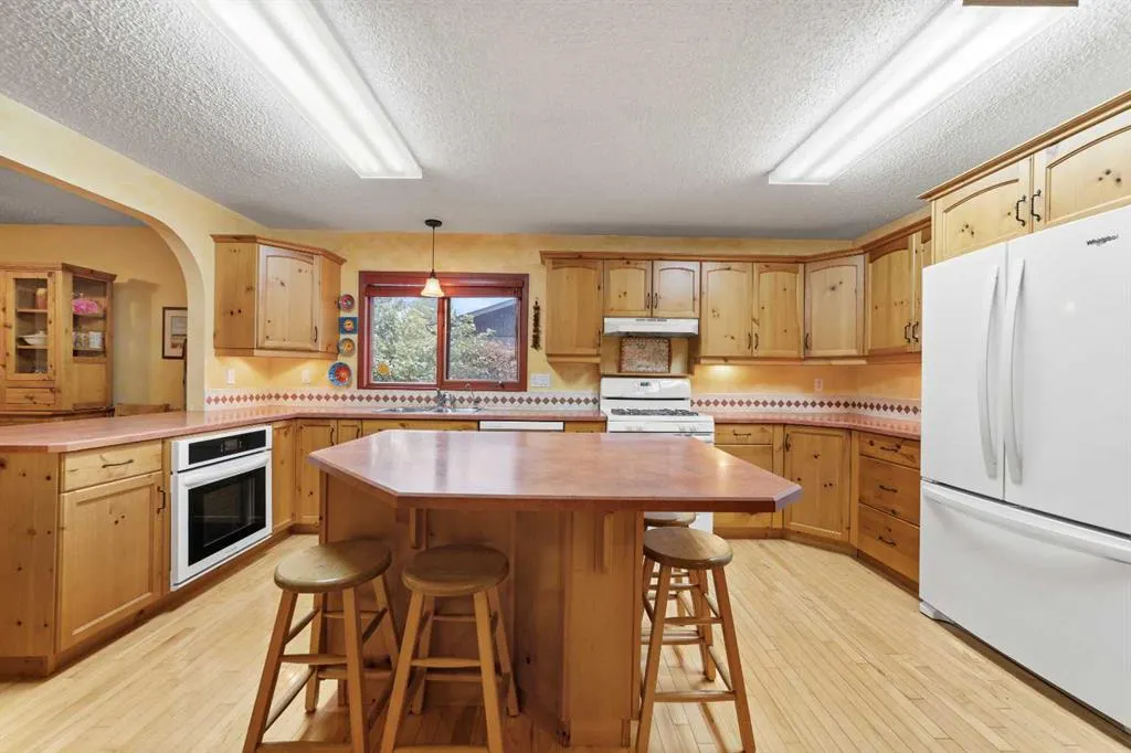 25 Westheights Drive