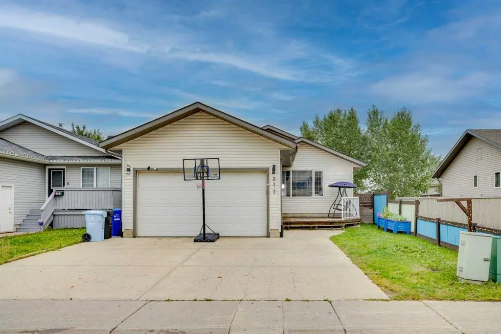 217 Swanson Crescent