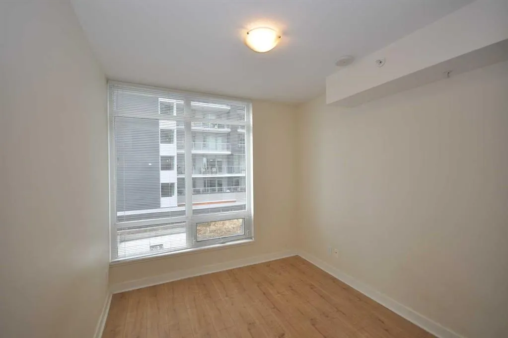 10 Brentwood Common NW, #302