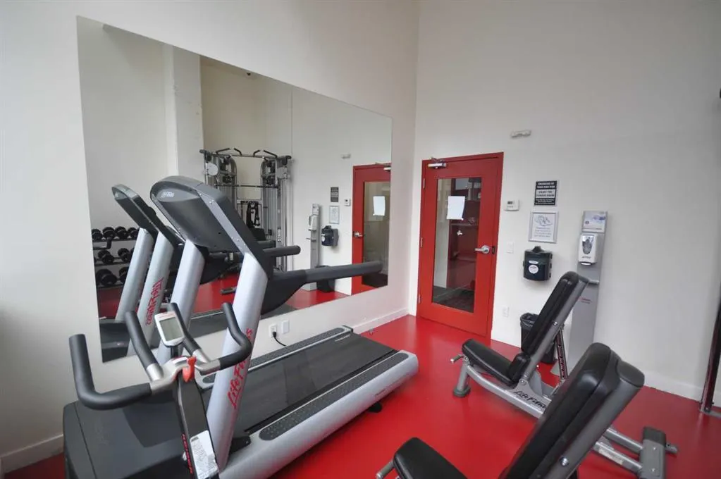 10 Brentwood Common NW, #302