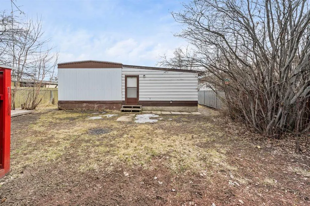 826 Brentwood Crescent