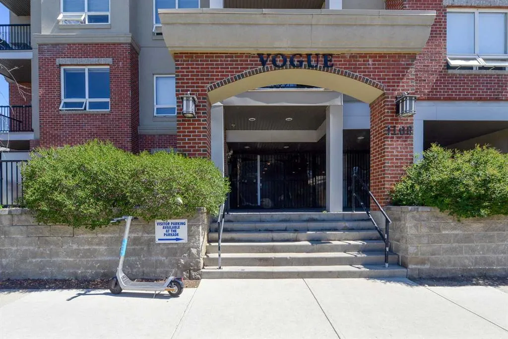 1108 15 Street SW, #207