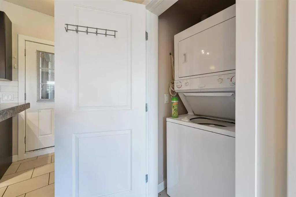 1108 15 Street SW, #207