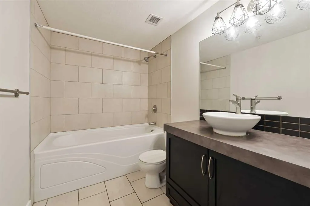 1108 15 Street SW, #207