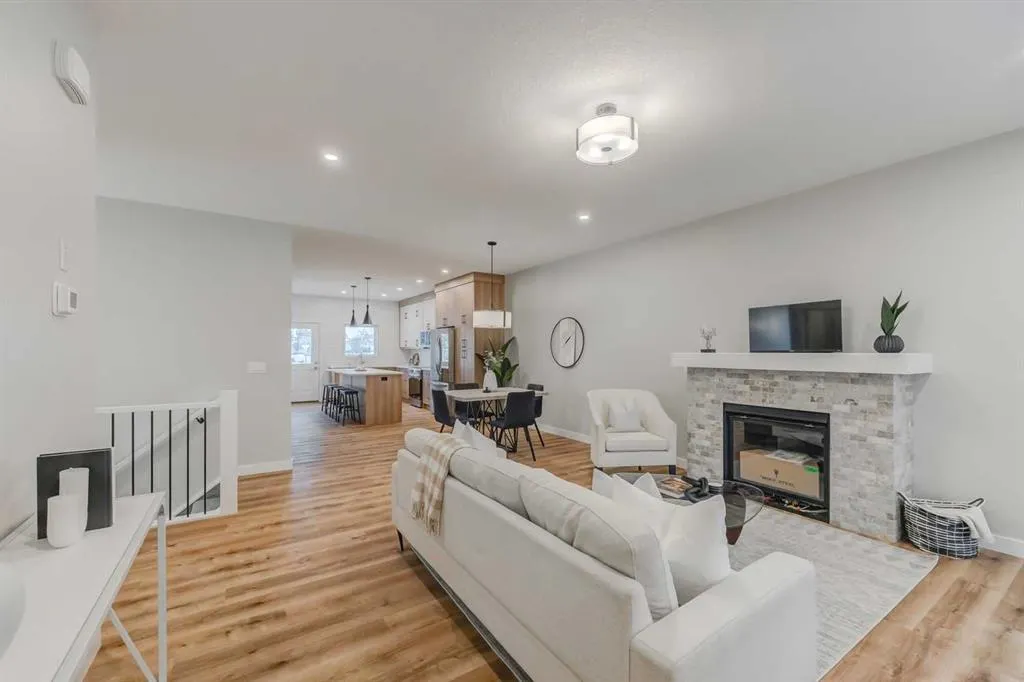7 Clover Crescent