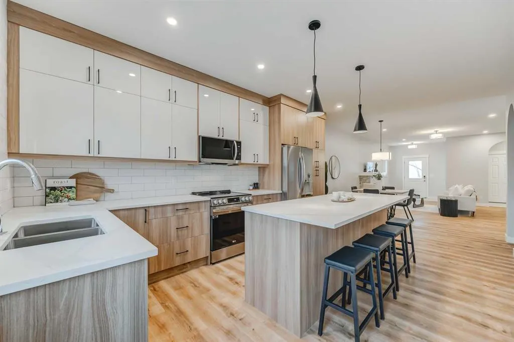 7 Clover Crescent