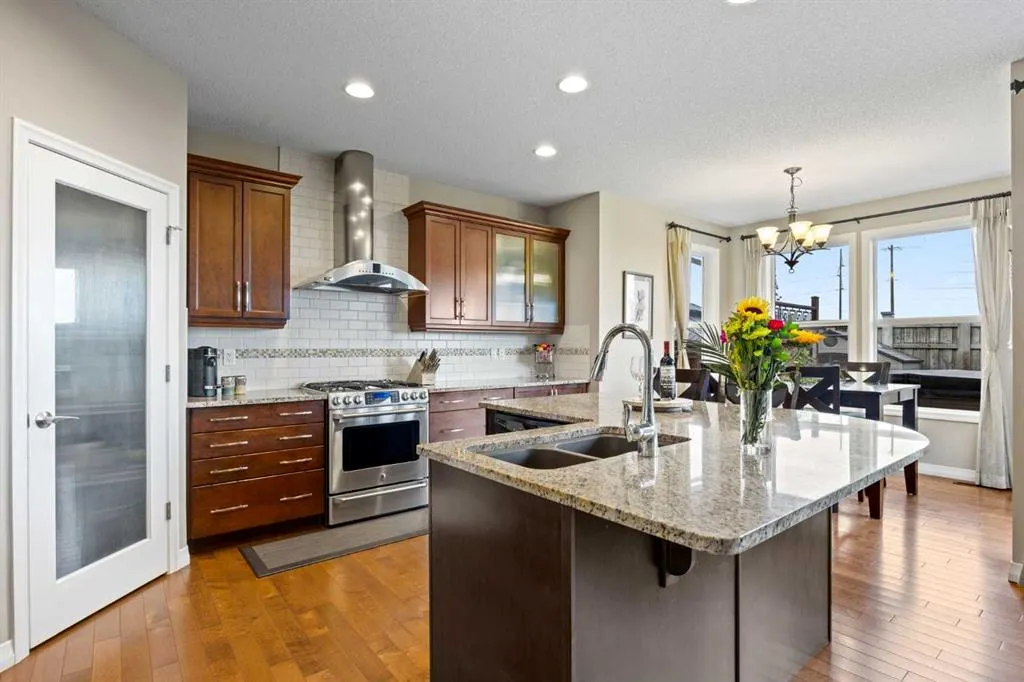 395 Mahogany Terrace SE