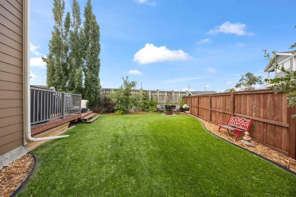 395 Mahogany Terrace SE
