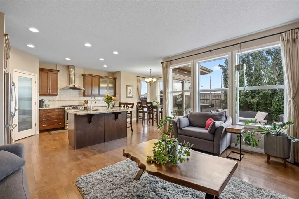 395 Mahogany Terrace SE
