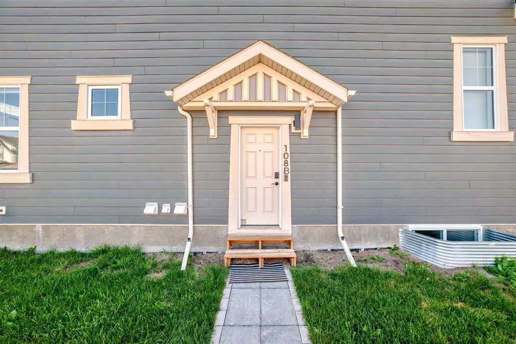 108 Magnolia Way SE