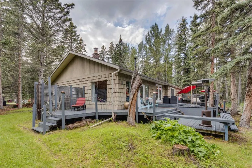 13 Redwood Meadows Close W