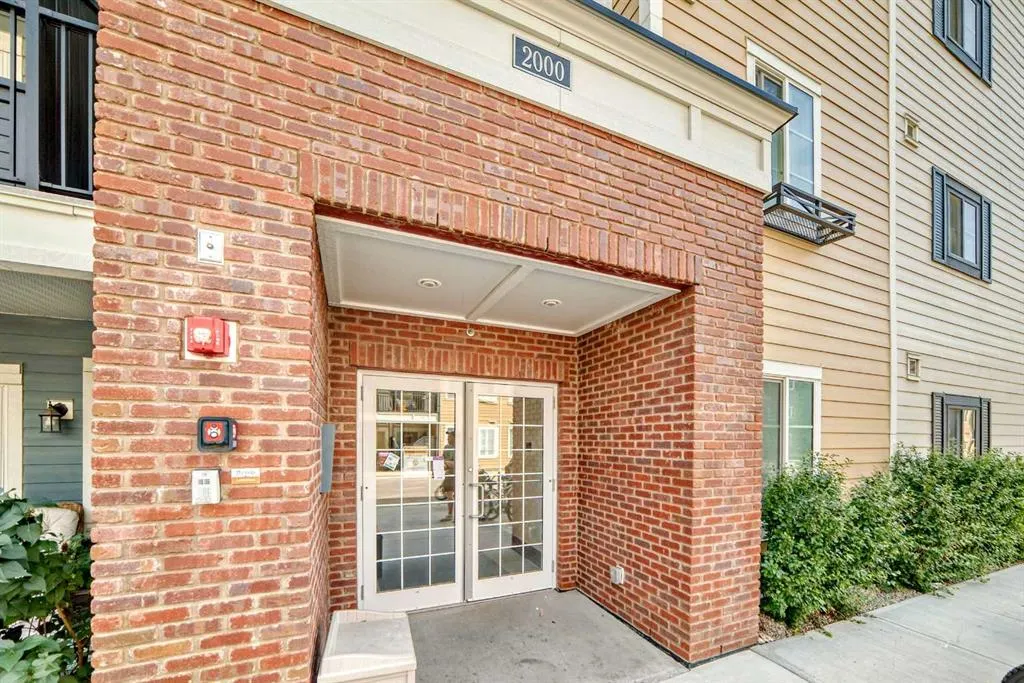 215 Legacy Boulevard SE, #2115