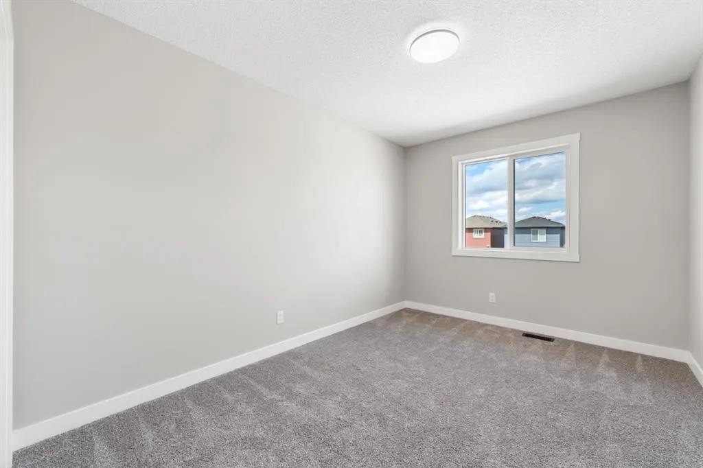 340 Cobblestone Gate SW