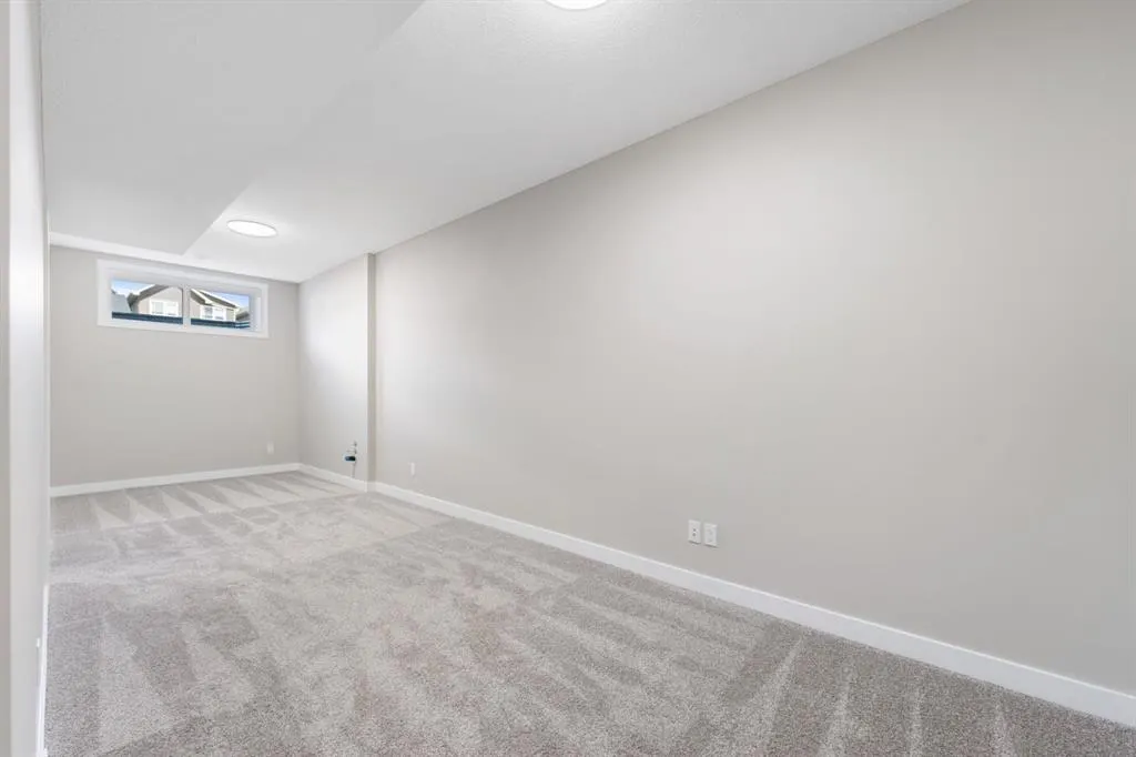 340 Cobblestone Gate SW