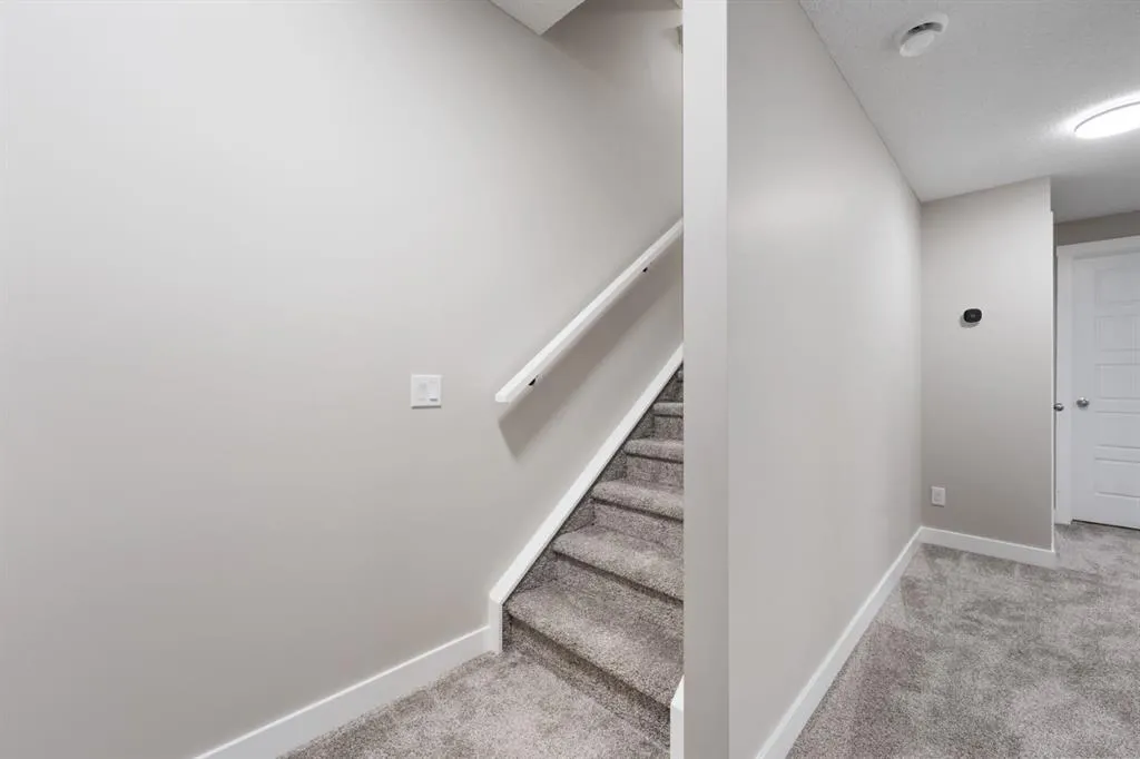 340 Cobblestone Gate SW
