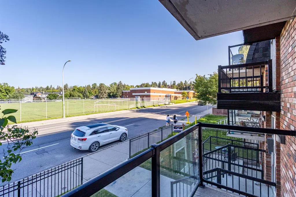 2209 14 Street SW, #201