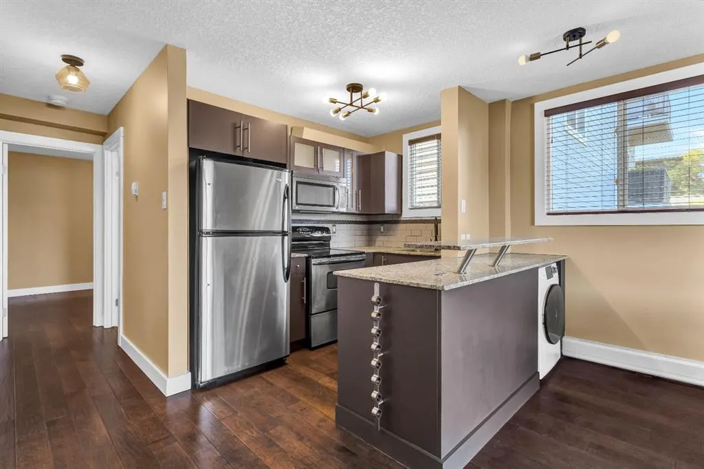 2209 14 Street SW, #201