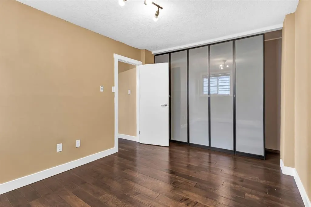 2209 14 Street SW, #201