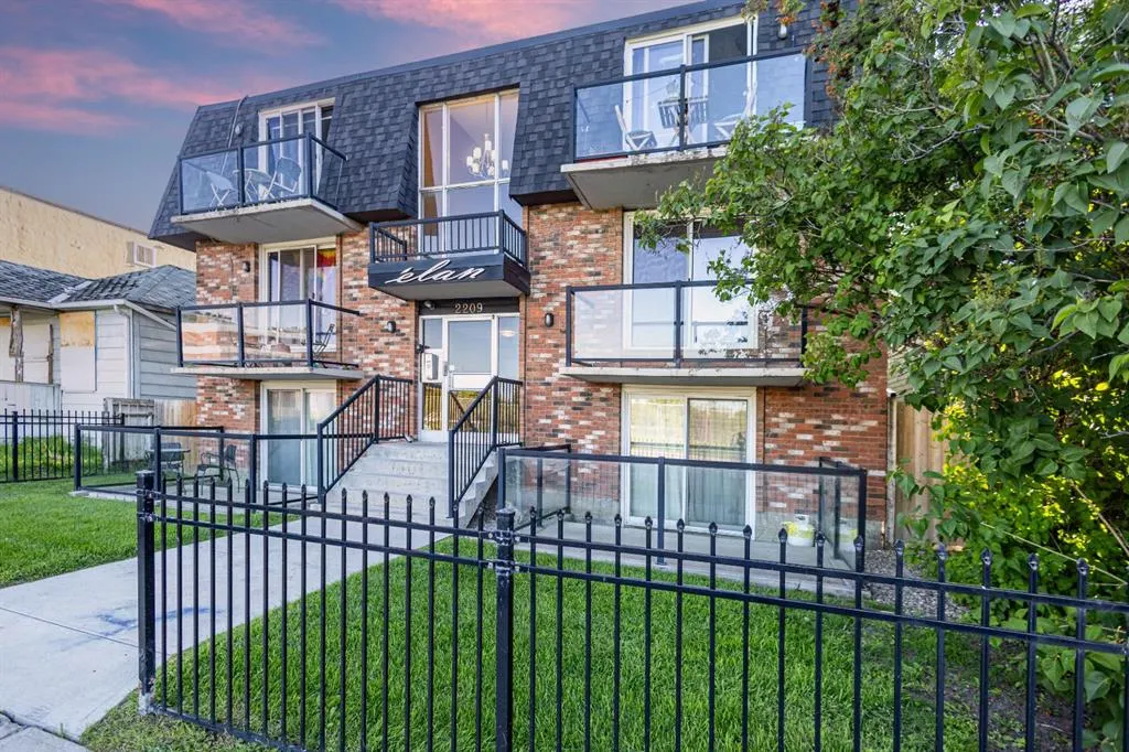 2209 14 Street SW, #201