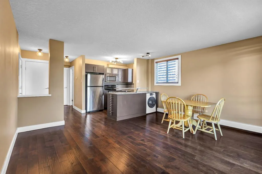 2209 14 Street SW, #201