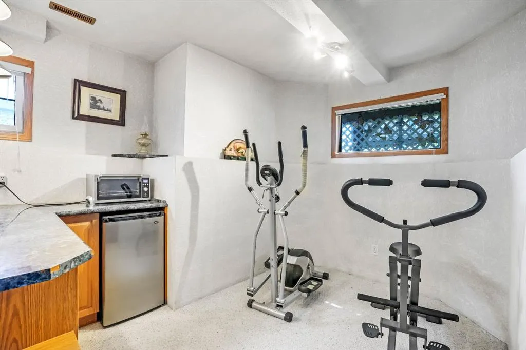 19 Everglade Drive SE
