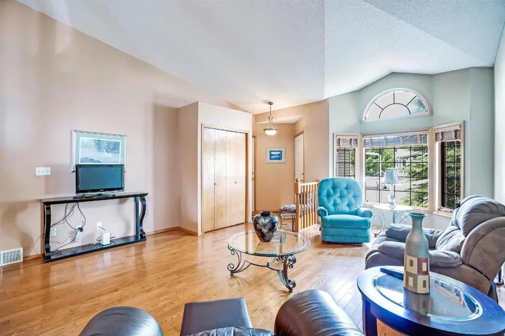 19 Everglade Drive SE
