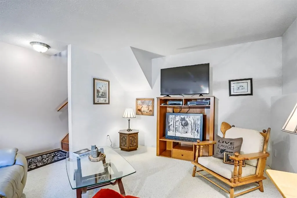 19 Everglade Drive SE