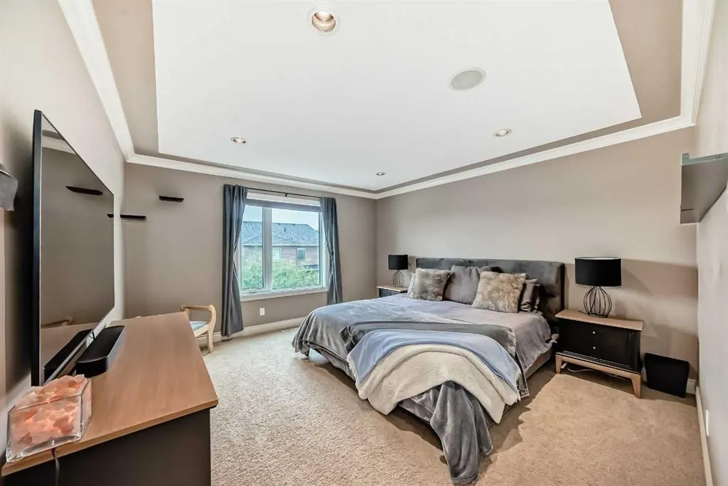 2695 Ravenslea Gardens SE