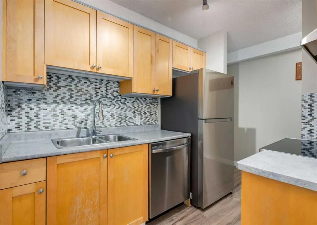 1240 12 Avenue SW, #202