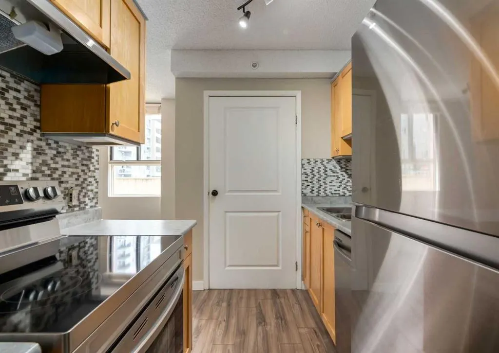 1240 12 Avenue SW, #202