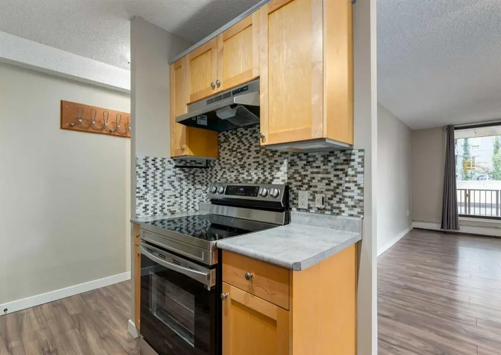 1240 12 Avenue SW, #202