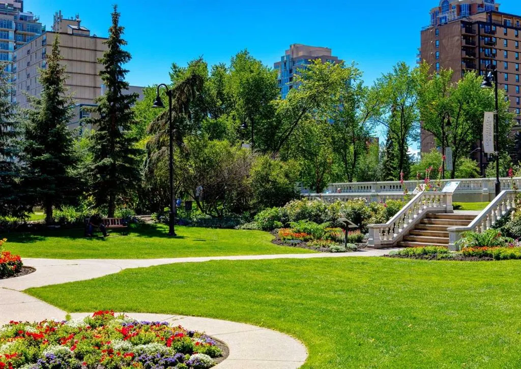 1240 12 Avenue SW, #202