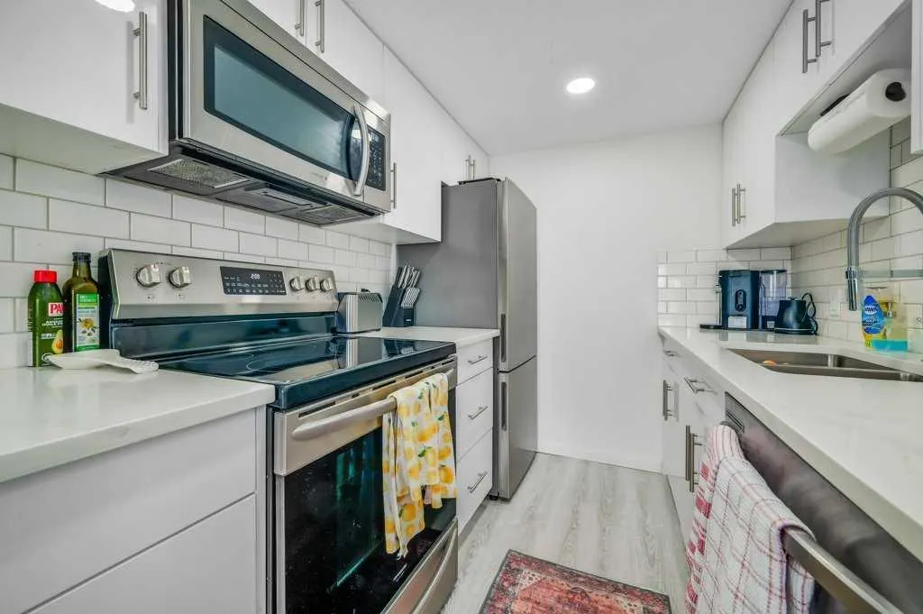 200 Brookpark Drive SW, #525