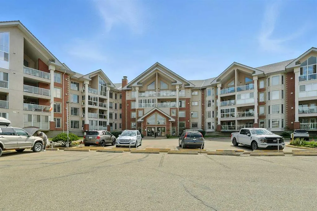 4805 45 Street, #404